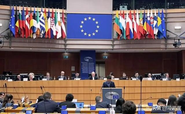 不到24小时，格兰陵岛被卖，特朗普来不及高兴	，就收到一个坏消息