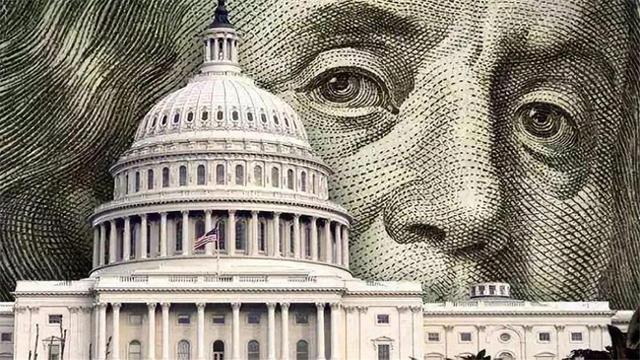 历史性一刻！全球央行买黄金，终于超过了美债！美元霸权要终结？