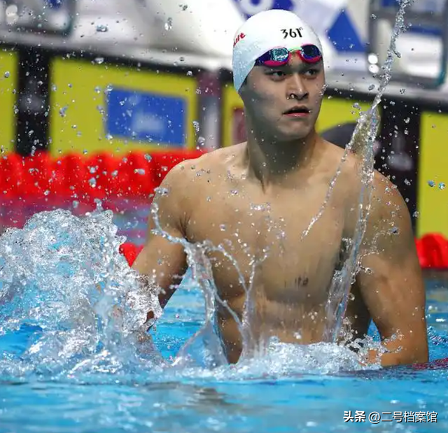 18岁张展硕夺冠破纪录不到24小时，恶心和暖心的一幕都出现了