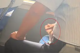 河南一女子高铁偶拍不文明行为，发视频曝光！令人作呕，网友炸锅图片