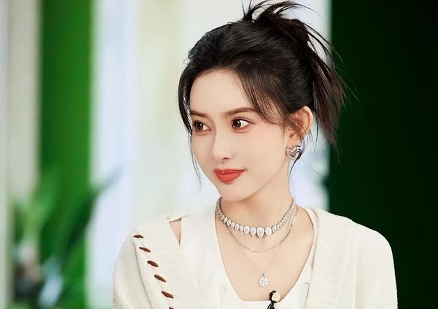 孟子义李昀锐秒辟谣恋情！成年人的清醒：事业先于暧昧？