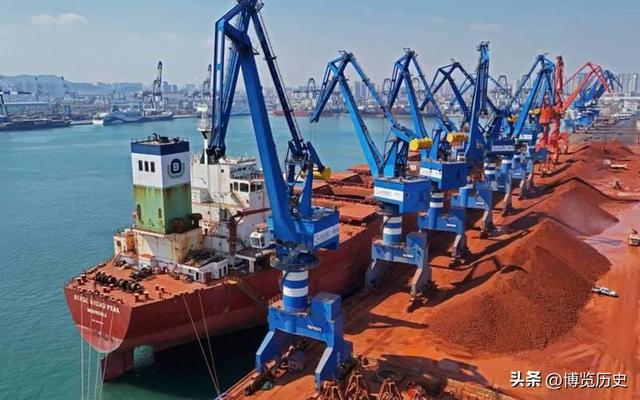 日本外务省高官紧急访华：比起替高市灭火，他有更急的事要找中国