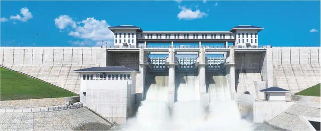水美人和 鲁南古城绘新景