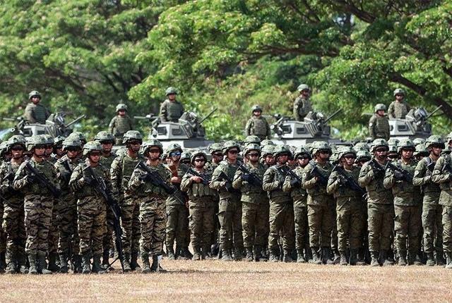 马科斯地位不稳，急忙给菲军发放16.4亿，还让中国大使带句话回国