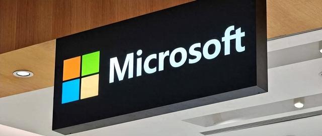 1万亿美元赌局！OpenAI重组，亏78亿还想上市，英国央行拉响警报