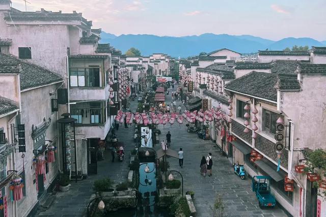 藏在宏村身后的水墨秘境：卢村，与时光对坐的千年古村！