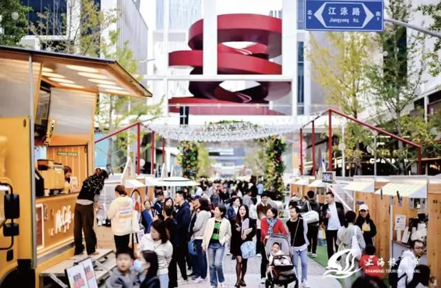 上海旅游节“经典活动季”来了，中外花车即将齐聚浦东同庆佳节