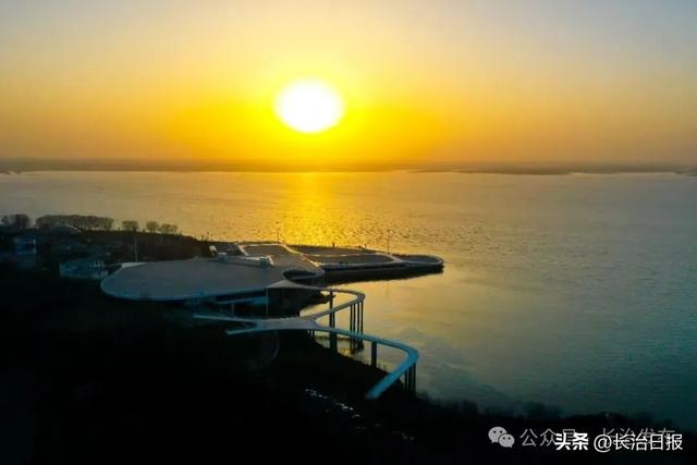 速看高清大图！“太行天池”冬日 “换装”！