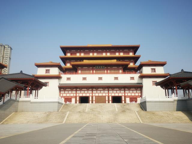 2025北京到海南行程第四天：从东到西游南阳，走现代路看古代景