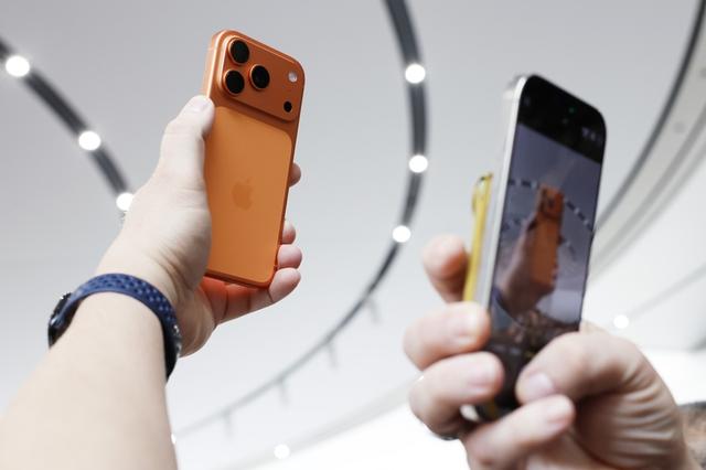 iPhone17预售销量涨3倍！加量不加价蹭国补，首发前入驻抖音商场