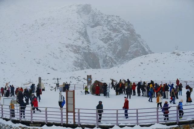 别再等！达古秋冬双景已上线，从彩林穿越到雪域