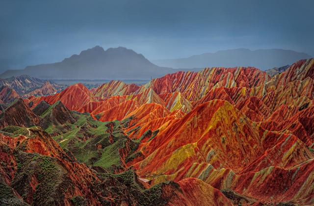 我心目中最绝的 9 大丹霞地貌，我把张掖丹霞排在了第 2，丹霞山第 6