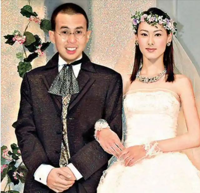 2909亿身价有何用？97岁的李嘉诚无力回天，两个60岁儿子已成心病