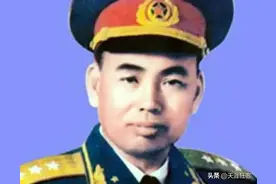 华东野战军五大主力纵队司令员与他们的师长们。图片