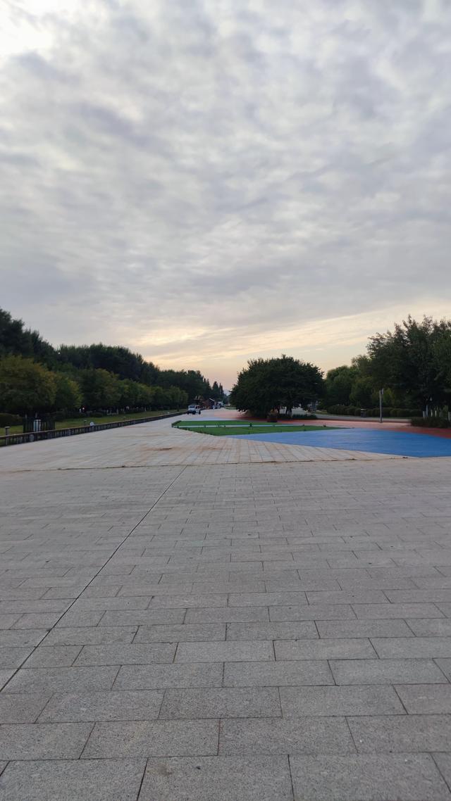 包头公园行（阿尔丁植物园、赛罕塔拉城中草原、奥林匹克公园）
