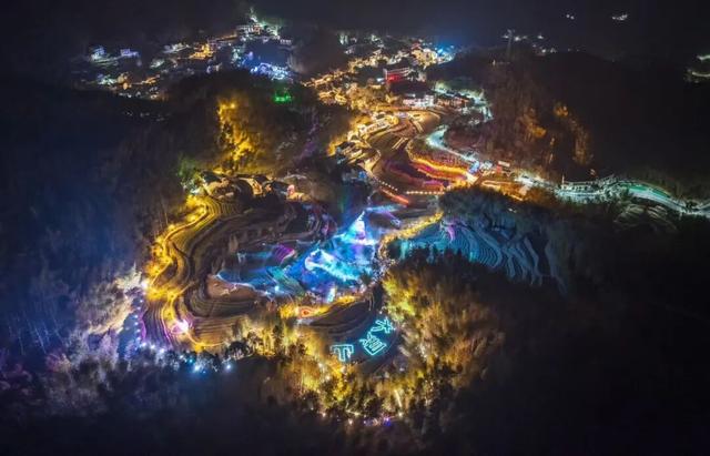 喜报!大灵山旅游度假区荣获“2025年度皖美消费”优秀场景! | 皖美冬日 | 第十五届安徽国际文化旅游节