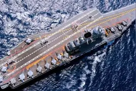 俄罗斯怎么整印度？卖给印度一艘航母仅收一块钱，15年里狂宰30亿图片