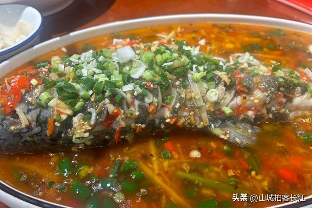 四川被成都光芒掩盖的宝藏城市，拥有4张响亮名片，你去过吗？
