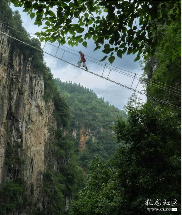 在尼珠河与山水私语。