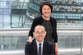 每年从中国捞走16亿，入美籍后给美国捐款6亿，张欣现在如何了图片