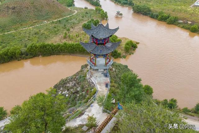 青海鲁班亭隧道上有片神秘建筑群,可能就是传说中的老鸦峡金山寺