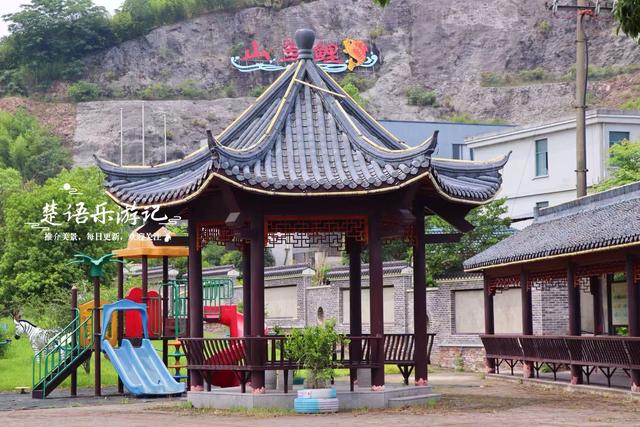 绍兴上虞的景区村庄，名字取得很有意思，青山绿水相映清幽宁静