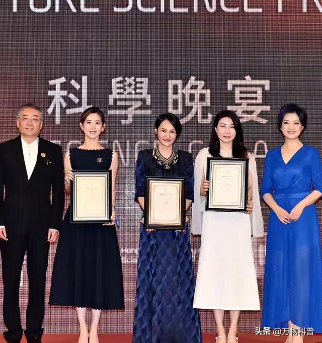 霍震霆没想到，44岁儿媳郭晶晶再次官宣喜讯	，让整个阔太圈沉默了