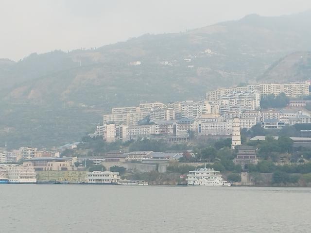 鄂渝行第三天：小红船.瞿塘峡.巫山.神女天路
