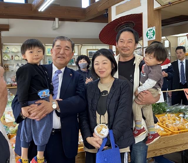 为何中国军力吓不倒日本？石破茂说得很透彻，还会走老路的