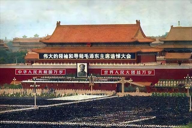 毛主席去世后，123个国家发来唁电，唯有一国发文“威胁”中国！