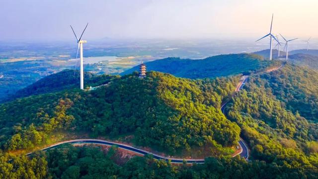 旅游风景道：最美风景在路上