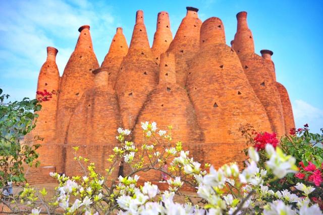 高铁直达！最适合3月小住几天的安逸小城，节奏慢，每个都超治愈