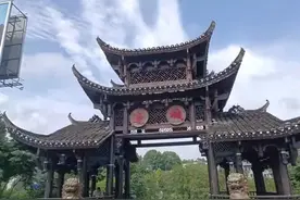 湘西边城游记/一脚踏三省 景观奇特 翠翠的故事更感人图片