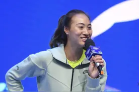 数百球迷为郑钦文庆生，铁杆粉丝从纽约飞了24小时来贺图片