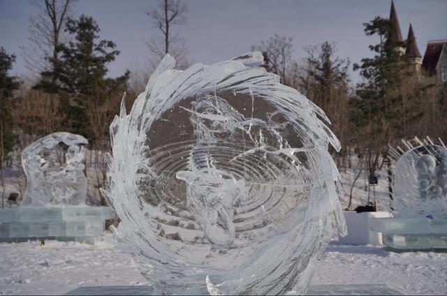白天是水晶童话，夜晚是流光幻境！长春冰雪新天地国际冰雪雕大赛收官在即