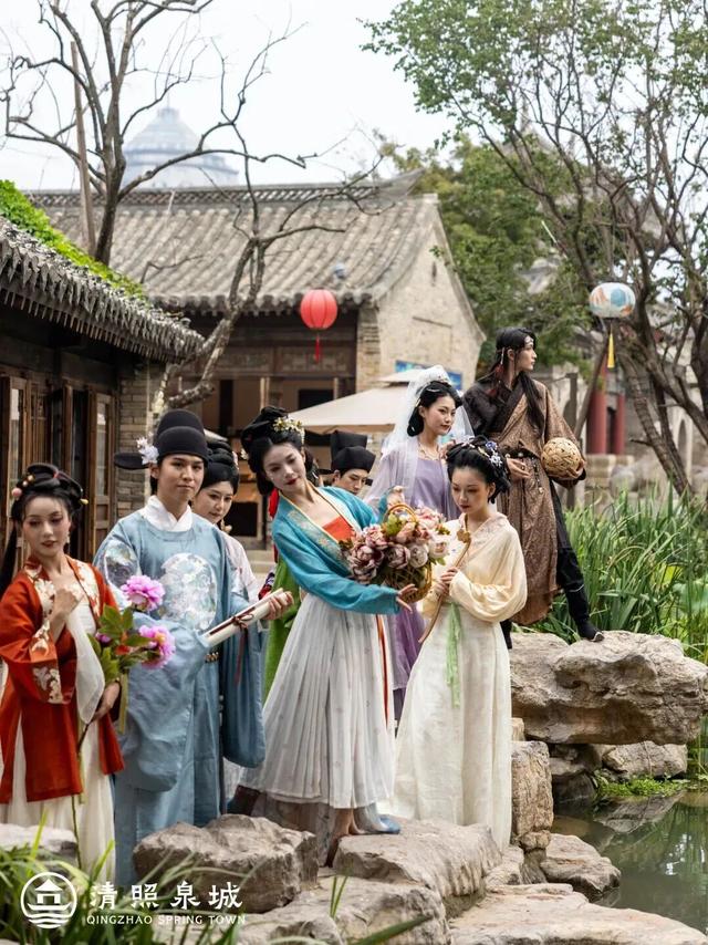 不出济南国庆度假“天花板”，寻泉、烟花、演艺等一天玩不完！