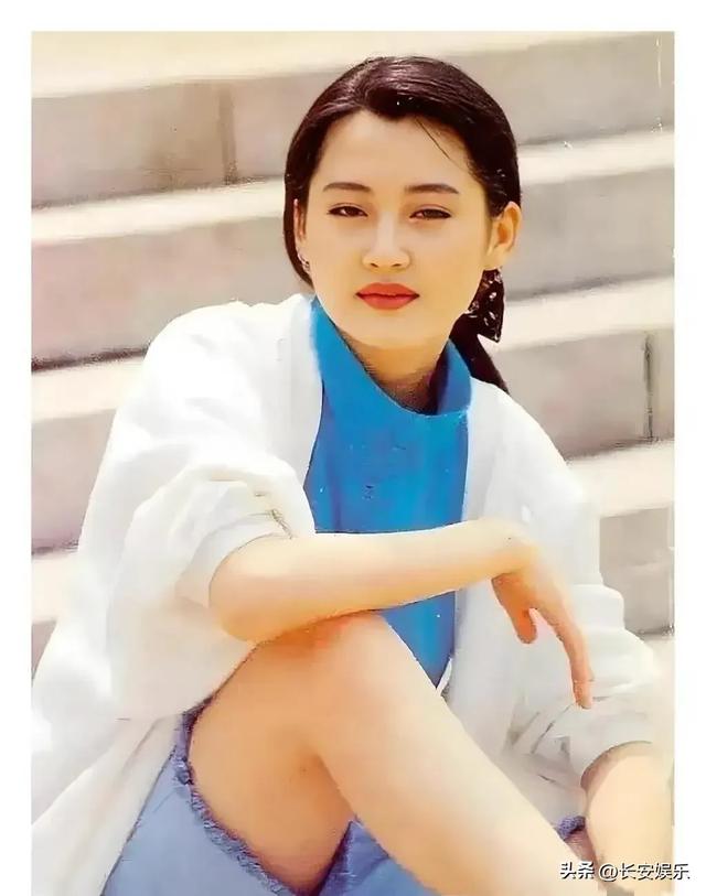 许晴是真美，从年轻到现在，天生的美人，太难得了