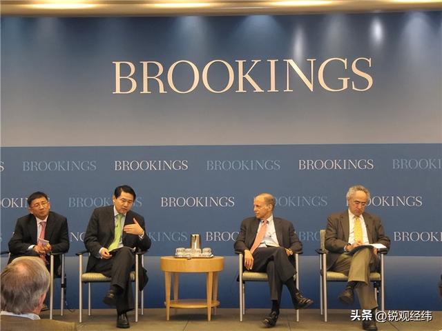 特朗普首提放弃全球主导，承认中美近乎对等，将调整两国经济关系