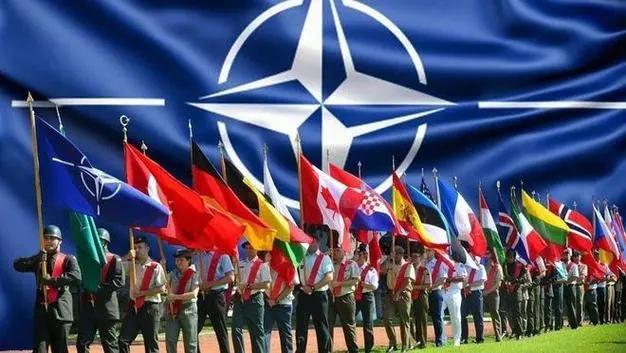局势已经恶化，19国派兵堵门，解放军通告全球，中俄军方联手了