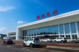 湖南县级市高铁站中，醴陵东站是最靓的仔，有三趟始发终到高铁图片