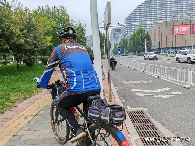 参观保定市博物馆，看到这个展厅，就觉得这个博物馆档次不够高