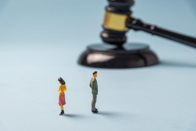 中国人结婚真相：10年爆跌50%，中国人为什么不愿意结婚？