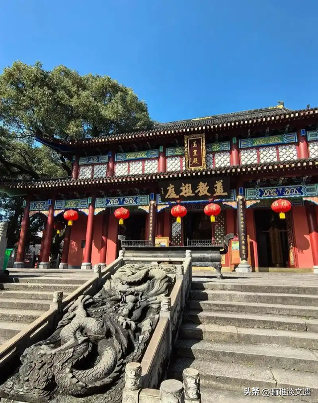 亿万年雕琢的红色奇观，中国八大世界遗产丹霞地貌，应该怎么游？