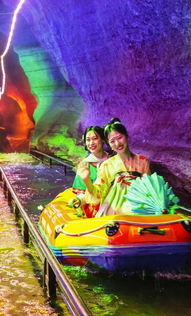 临沂超赞漂流地来啦！浪到飞起！