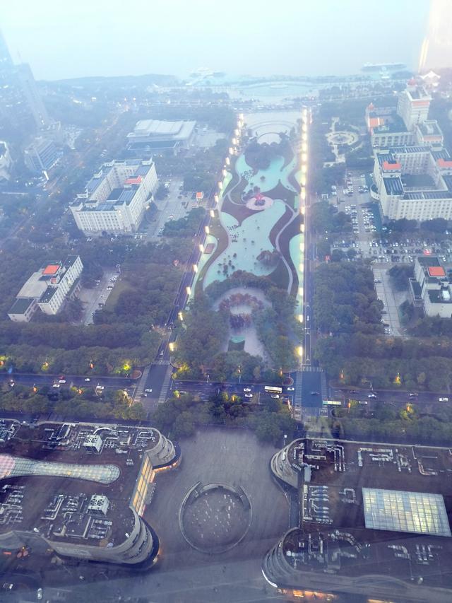 江西五日自由行：江西第一高楼 · 南昌双子塔 · 中部最高双子楼