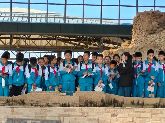 @榆马选手 免费游石峁遗址文化旅游区，持续加载中……