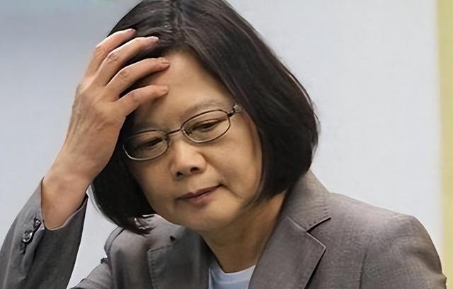 “台湾永远不可能回归中国”！她刚说完没两天，就意外被吊臂砸死