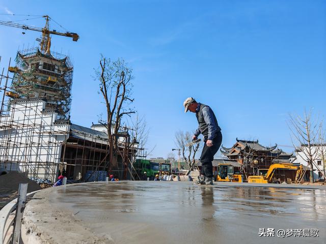 云梦祥云湾：徽派园喷泉舞台建设忙 将与老街联动焕新