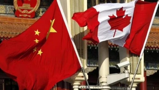 全面反华？卡尼正式通知中国：加征25％关税，中企必须卷铺盖走人