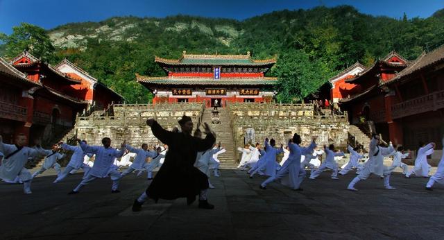 一方上善若水的城